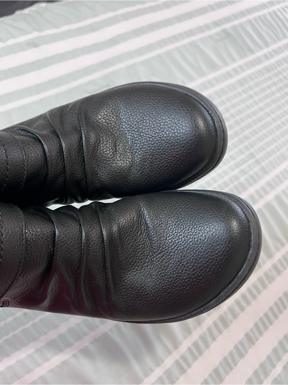 Clarks Black Delana Fairlee Leather Ankle Boots with Wrap Strap size 9 - Picture 9 of 9